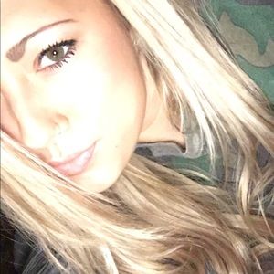 Meet your Posher, Ally